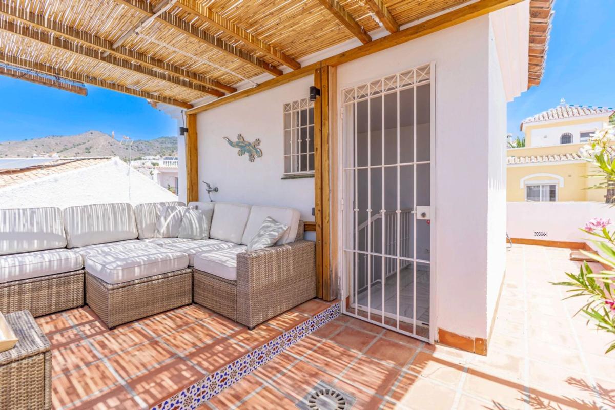 Properties for sale and rent in Spain photo 5