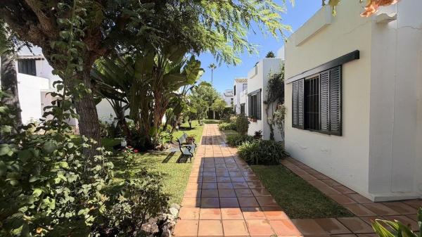 Chalet adosado en Calle Renoir, Linda Vista-Nueva Alcántara-Cortijo Blanco, Marbella photo 4