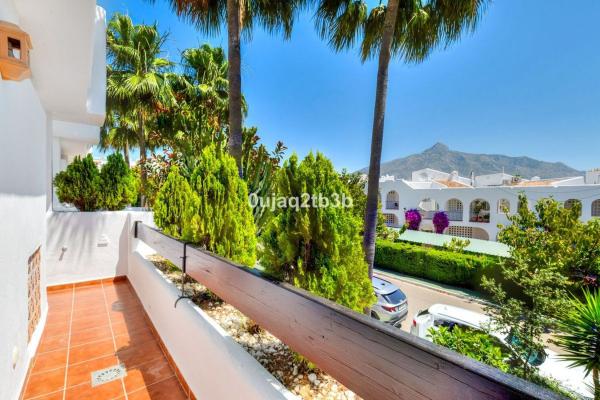 Продажа квартиры на Piso en Avenida Valle del Golf, Aloha, Marbella, Марбелла
thumbnail 2