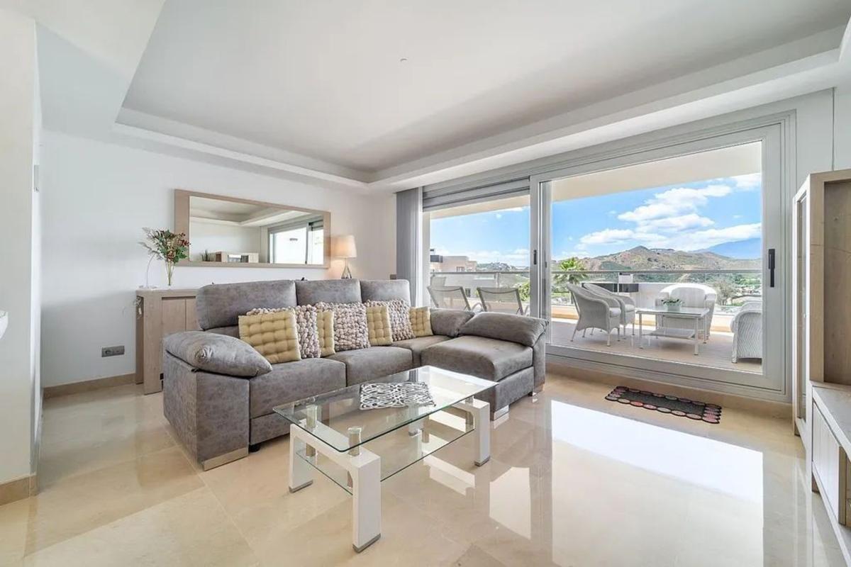 Venta de piso en Piso en Calle Isla Madeira, 16, La Quinta, Benahavís, Benahavís
photo 1