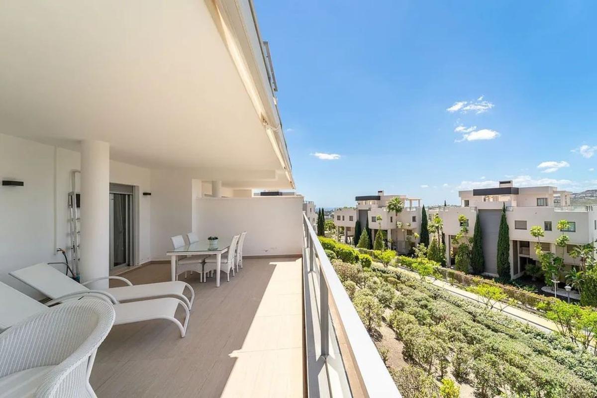 Venta de piso en Piso en Calle Isla Madeira, 16, La Quinta, Benahavís, Benahavís
photo 3