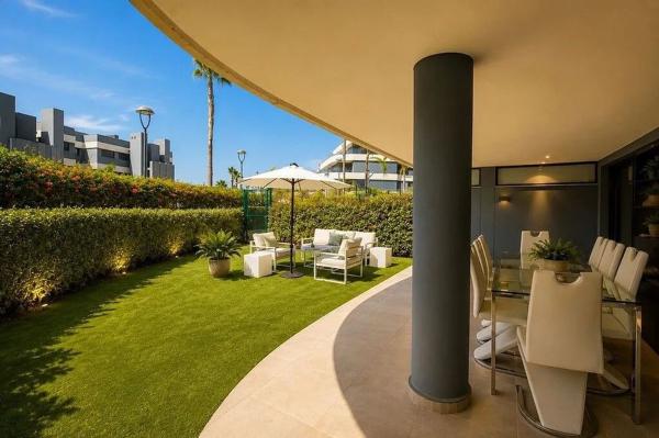Venta de piso en Piso en Calle Camino del Reloj, 21, La Concha-Resina Golf, Estepona, Estepona
 photo 4