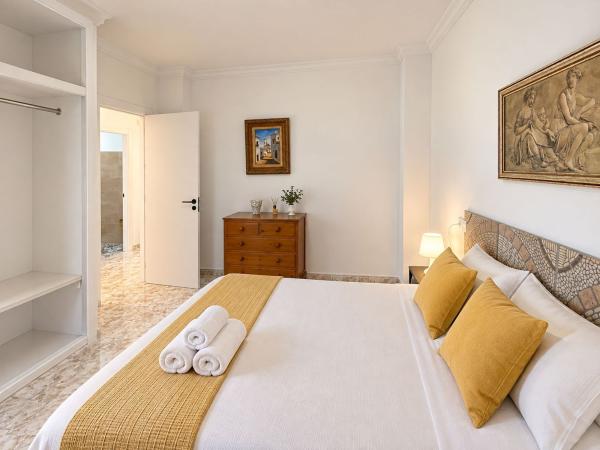 Casa o chalet independiente en Calle Ruiz Borrego, 1, Martiricos - La Roca, Málaga photo 4