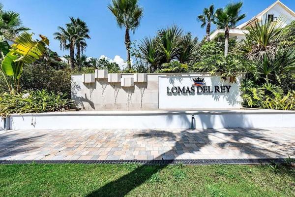 Продажа квартиры на Piso en Urbanización Monte Paraíso, 5, Lomas de Marbella Club, Marbella, Марбелла
photo 1