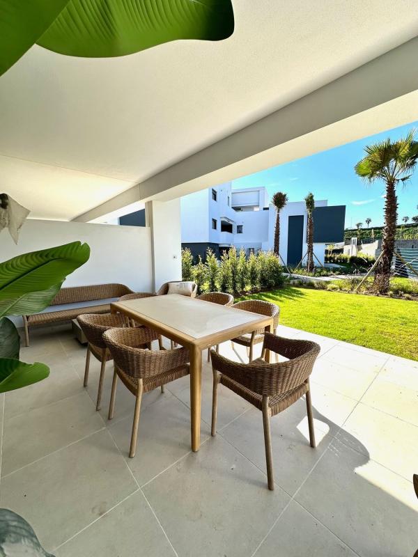 Продажа квартиры на Piso en Avenida Parque Selwo, La Concha-Resina Golf, Estepona, Эстепона
photo 3