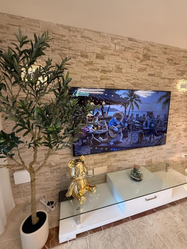 Venta de piso en Piso en Calle Pico Alcazaba, 3 Pm, Benatalaya, Estepona, Estepona
 photo 2