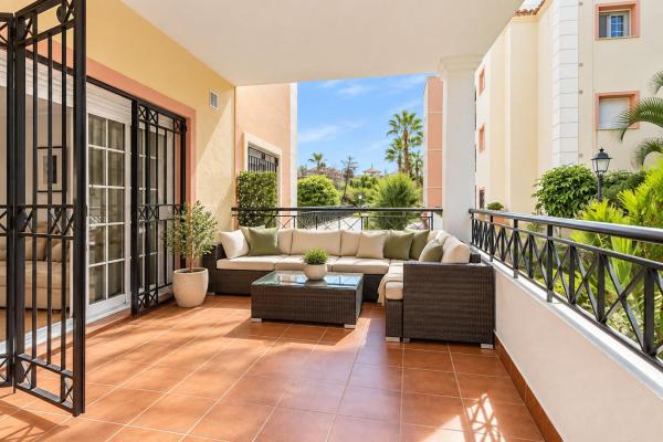 Sprzedaż mieszkania w Piso en Prado Del, 69, Las Brisas, Marbella, Marbella
 photo 3