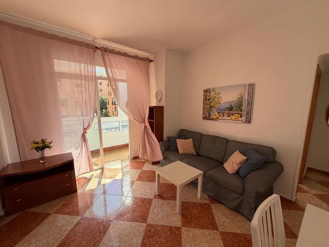 Sprzedaż mieszkania w Piso en Girón - Las Delicias - Pacífico, Málaga, Málaga
photo 1