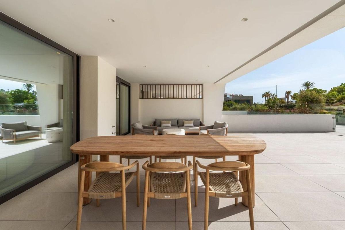Sale of apartment in Piso en Lugar Urbanizacion Lomas de Rio Verde, Las Lomas de Río Verde, Marbella, Marbella
photo 3