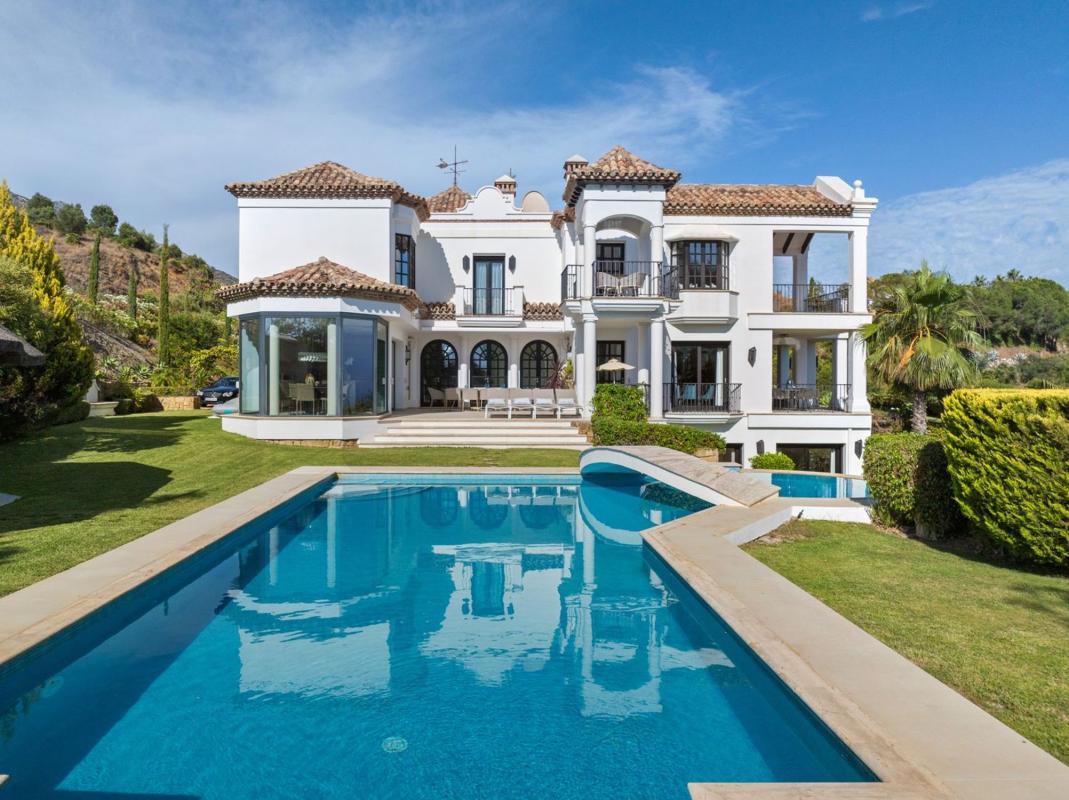 Propiedades en venta y alquiler en España photo 1