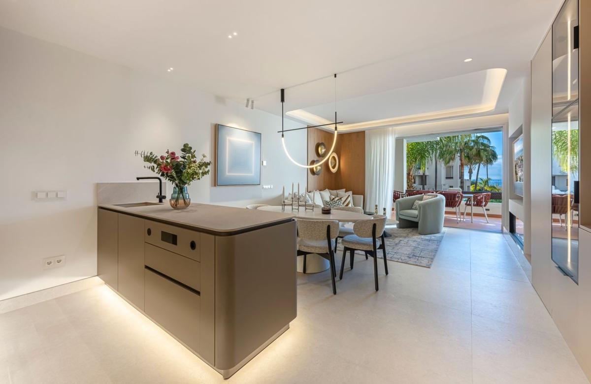 Venta de piso en Piso en Uen.C5 Rio Velerin, 7, El Velerín, Estepona, Estepona
 photo 5