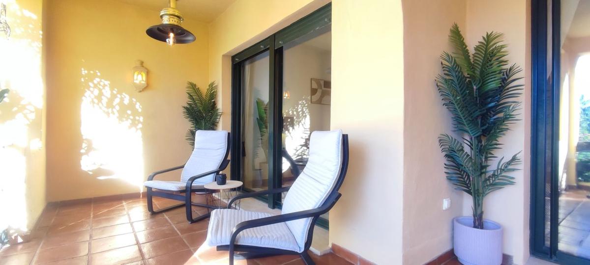 Продажа квартиры на Piso en Urbanización el campanario, 25, Nueva Atalaya, Estepona, Эстепона
 photo 3