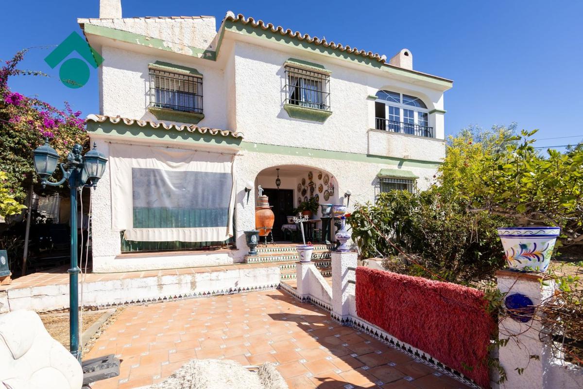 Propiedades en venta y alquiler en España photo 1