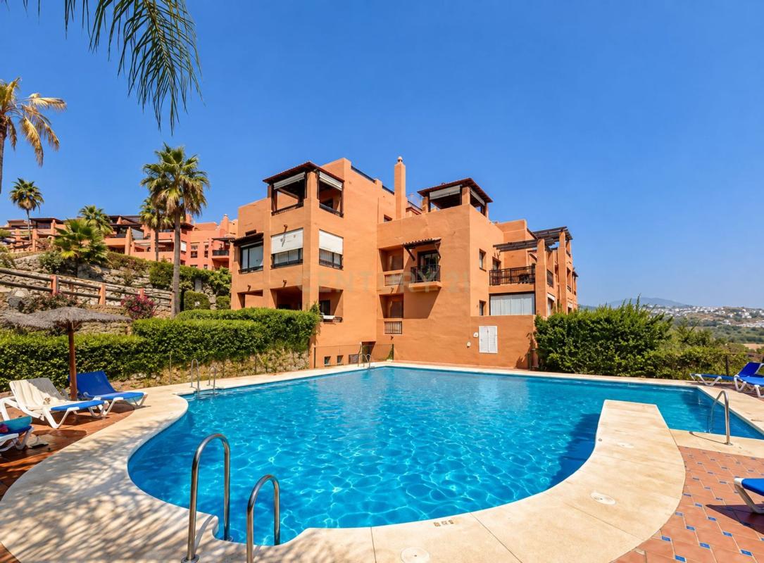 Sprzedaż poddasza w Ático en Desconocido, 1, 29679 La Alquería-El Paraíso, Málaga, Spain, La Alquería, Benahavís, Benahavís photo 1