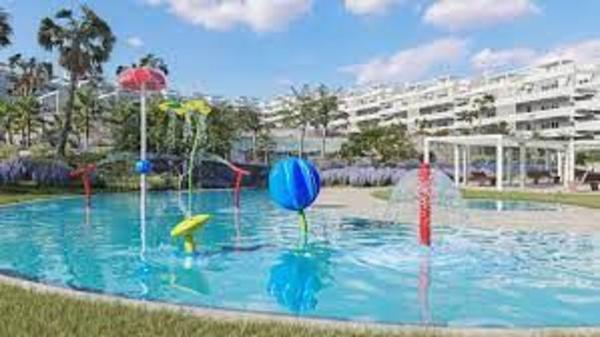 Venta de piso en Piso en Avenida Camarón de la Isla, 2, Limonar, Málaga, Málaga
thumbnail 3