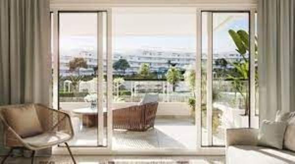 Venta de piso en Piso en Avenida Camarón de la Isla, 2, Limonar, Málaga, Málaga
 photo 4