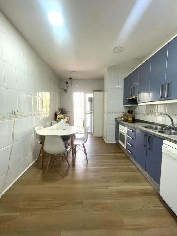 Продажа квартиры на Piso en Avenida de las Postas, Mangas Verdes - Las Flores, Málaga, Малага
 photo 4