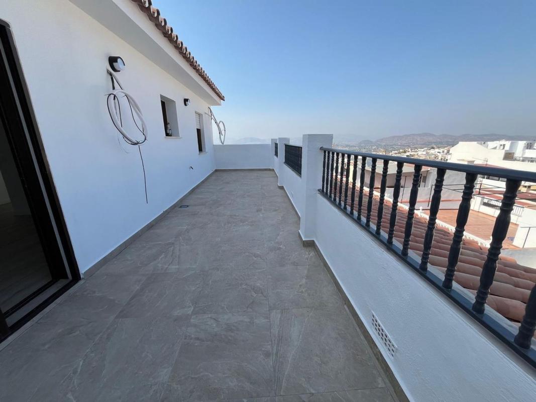 Продажа квартиры на Piso en Calle Lope de Vega, Centro, Alhaurín el Grande, Алхаурин-эль-Гранде
 photo 2