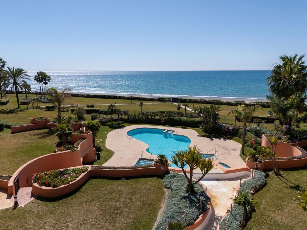 Продажа дуплекса на Dúplex en Urbanizacion la Reserva de los Monteros, 24, Bahía de Marbella, Marbella, Марбелла photo 2