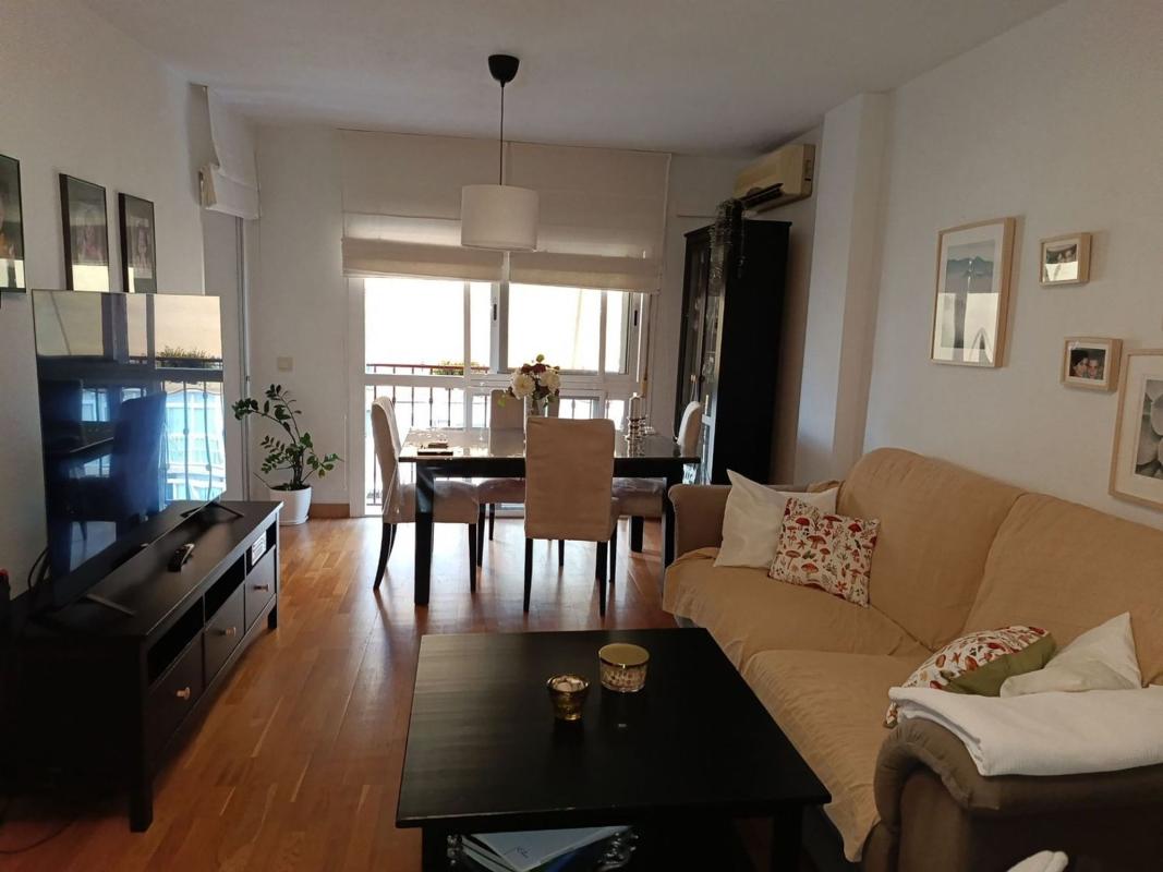 Продажа квартиры на Piso en Calle Almería, El Palo, Málaga, Малага
photo 1