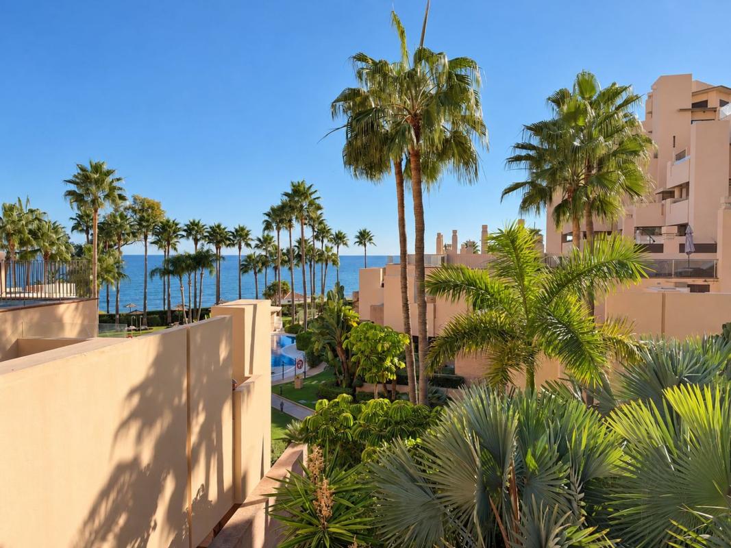 Venta de piso en Piso en Los Pinillos Ii, 40, Kempinski, Estepona, Estepona
photo 1