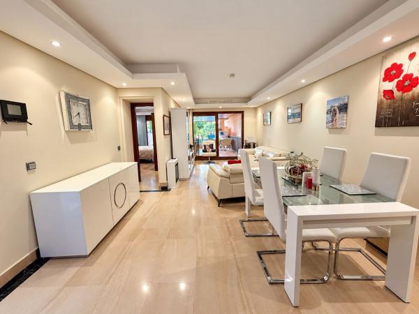 Venta de piso en Piso en Los Pinillos Ii, 40, Kempinski, Estepona, Estepona
 photo 3