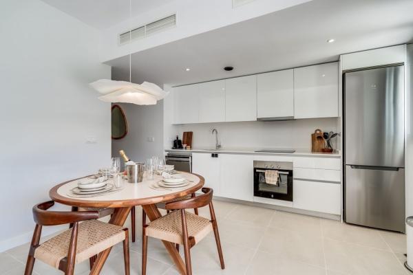 Venta de piso en Piso en Urbanización Las Lomas de Las Joyas, 9 Ca, La Concha-Resina Golf, Estepona, Estepona
 photo 2