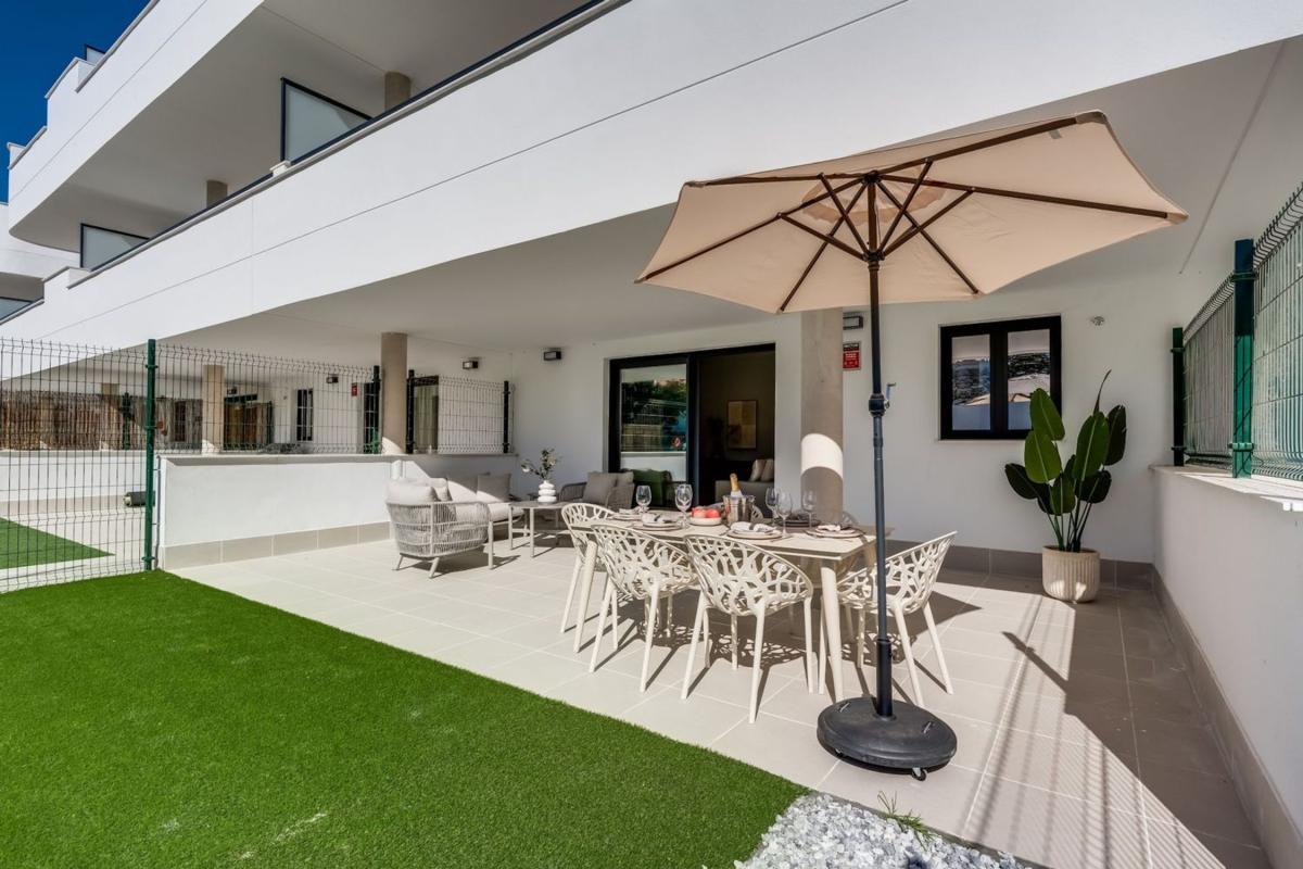 Venta de piso en Piso en Urbanización Las Lomas de Las Joyas, 9 Ca, La Concha-Resina Golf, Estepona, Estepona
photo 4