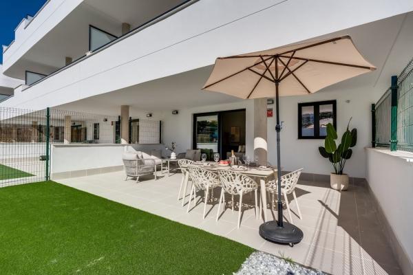 Venta de piso en Piso en Urbanización Las Lomas de Las Joyas, 9 Ca, La Concha-Resina Golf, Estepona, Estepona
 photo 4