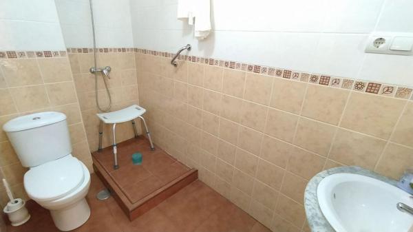 Venta de piso en Piso en Calle Alcalareño, Nuevo San Andrés - Dos Hermanas, Málaga, Málaga
 photo 4