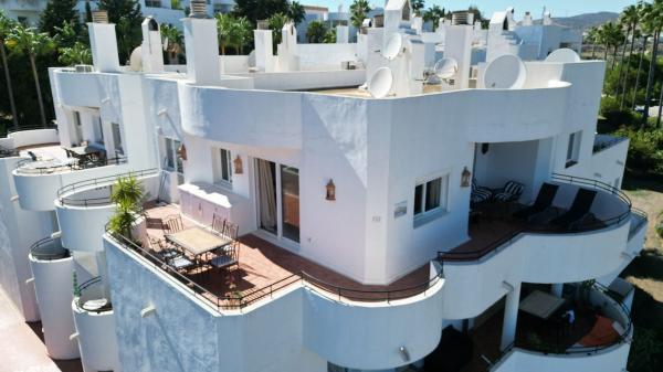 Venta de piso en Piso en Estepona Golf, Estepona, Estepona
 photo 2