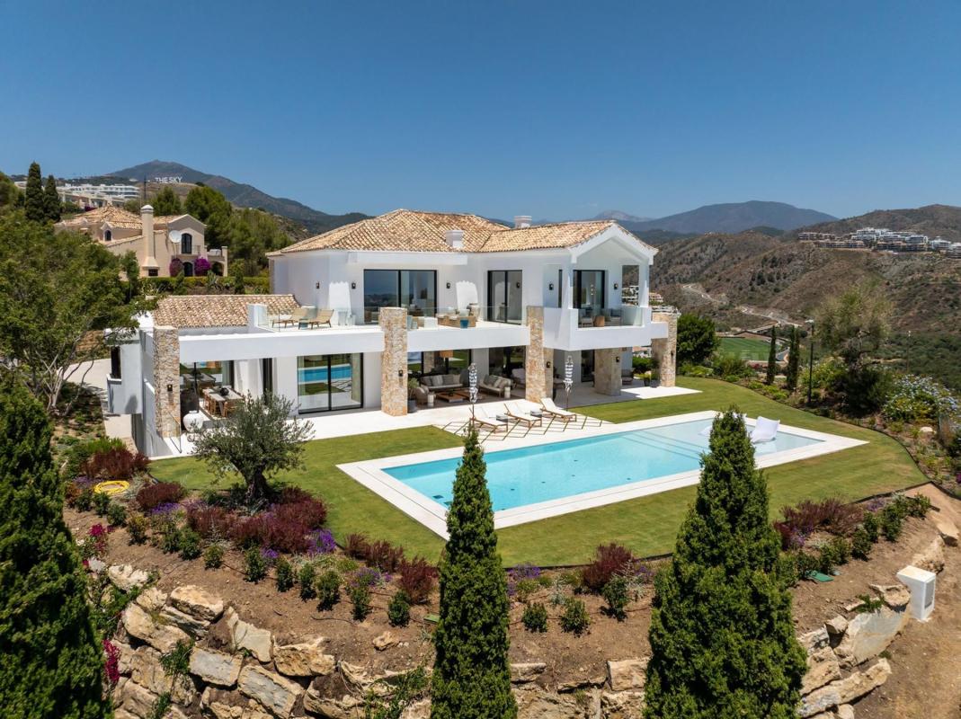 Properties for sale and rent in Spain photo 1