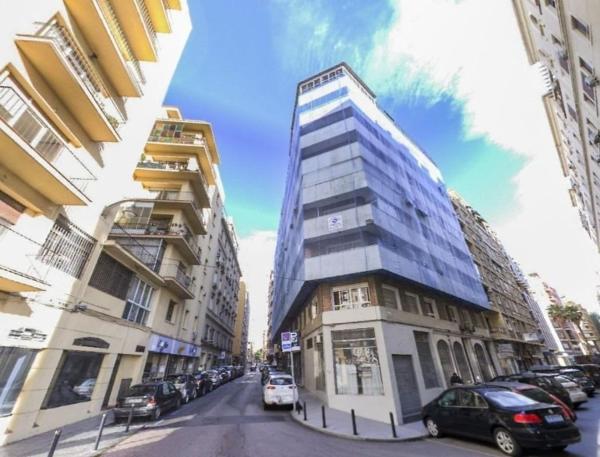 Venta de piso en Piso en Calle San Lorenzo, Ensanche Centro - Soho, Málaga, Málaga
thumbnail 2
