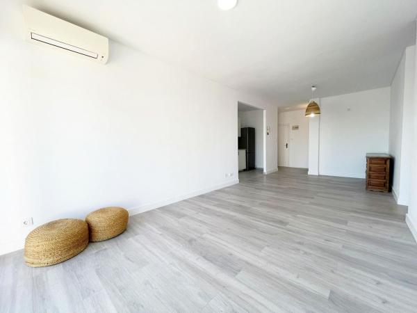 Продажа квартиры на Piso en Avenida de la Telefónica, Solymar - Puerto Marina, Benalmádena, Бенальмадена
photo 1
