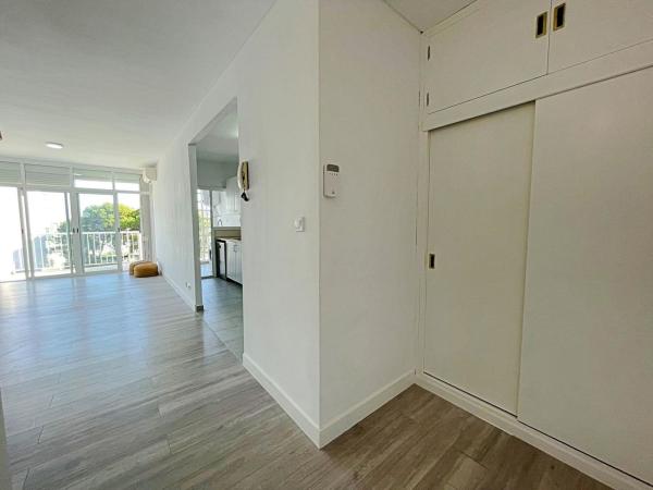 Продажа квартиры на Piso en Avenida de la Telefónica, Solymar - Puerto Marina, Benalmádena, Бенальмадена
thumbnail 2