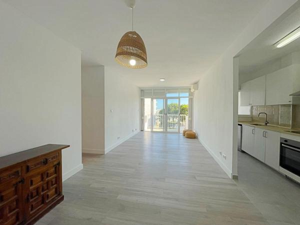 Продажа квартиры на Piso en Avenida de la Telefónica, Solymar - Puerto Marina, Benalmádena, Бенальмадена
thumbnail 3