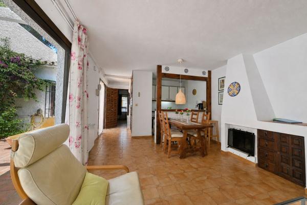 Chalet adosado en Sitio de Calahonda, Mijas thumbnail 3