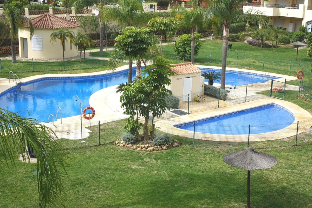 Sale of apartment in Piso en Acebuche De La Torre, 1, Mijas Golf, Mijas, Mijas
 photo 2