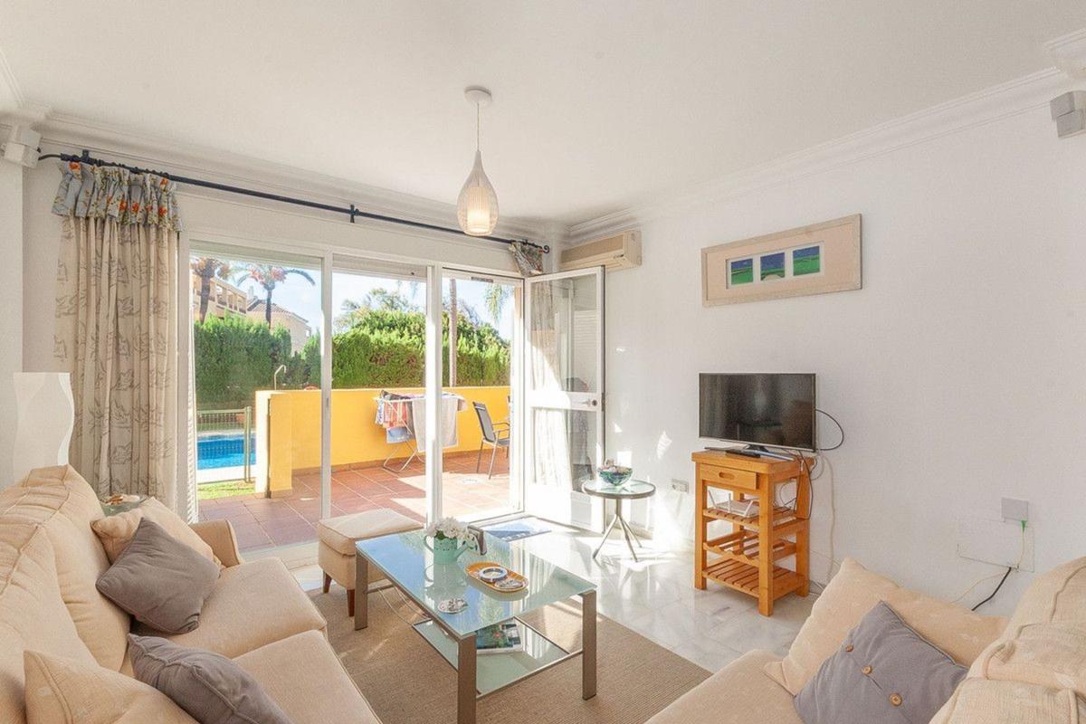 Venta de piso en Piso en Avenida de Las Antillas, Romana Playa, Marbella, Marbella
photo 3