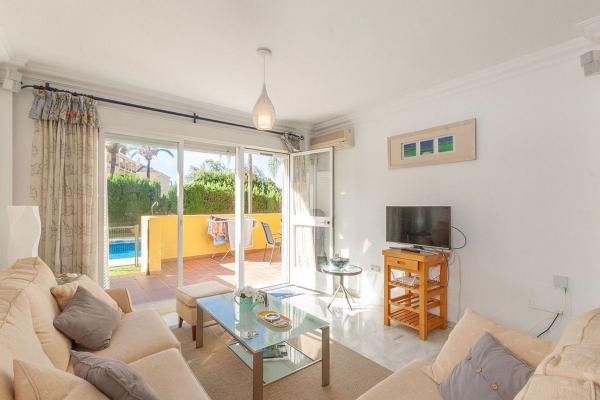 Venta de piso en Piso en Avenida de Las Antillas, Romana Playa, Marbella, Marbella
thumbnail 3