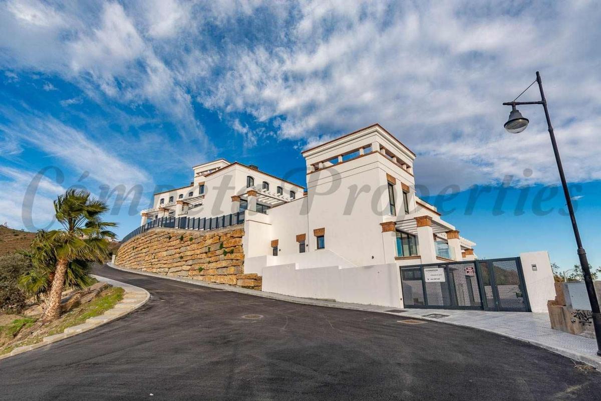 Properties for sale and rent in Spain photo 1