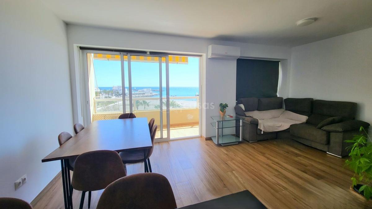 Sprzedaż mieszkania w Piso en Paseo Marítimo, 5, Solymar - Puerto Marina, Benalmádena, Benalmádena
 photo 3