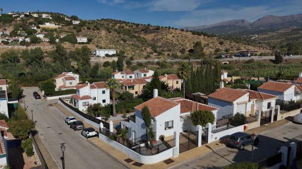 Casa o chalet independiente en Alcaucín photo 2