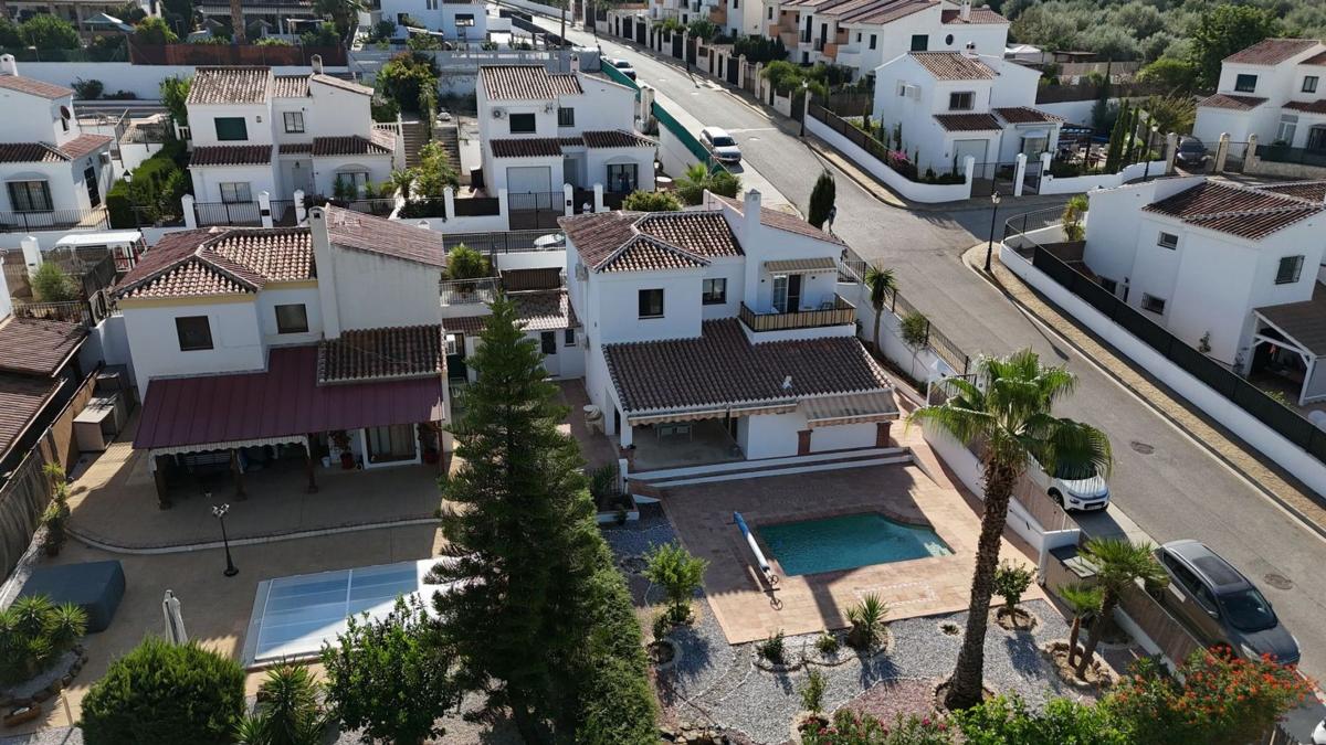 Propiedades en venta y alquiler en España photo 5