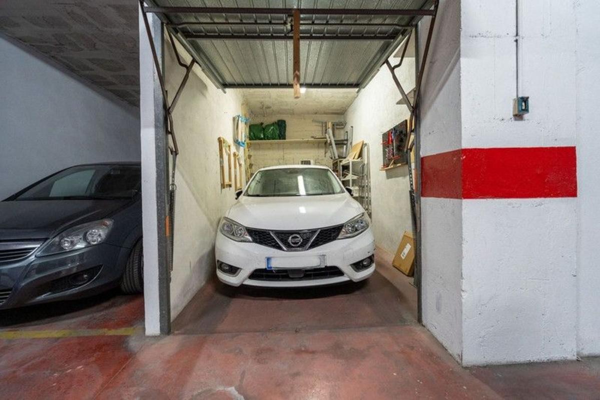 Venta de piso en Piso en Calle Martínez Catena, 7, Zona Puerto Deportivo, Fuengirola, Fuengirola
photo 2