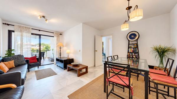 Sale of flat in Piso en Calle Salvador Allende, La Carihuela - Los Nidos, Torremolinos, Torremolinos
thumbnail 2