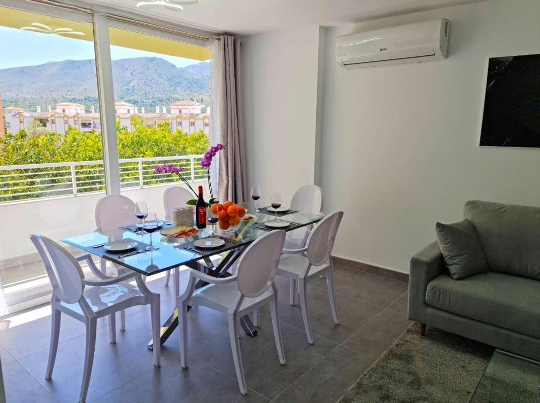 Venta de piso en Piso en Avenida de Sorolla, Ayuntamiento, Torremolinos, Torremolinos
 photo 2