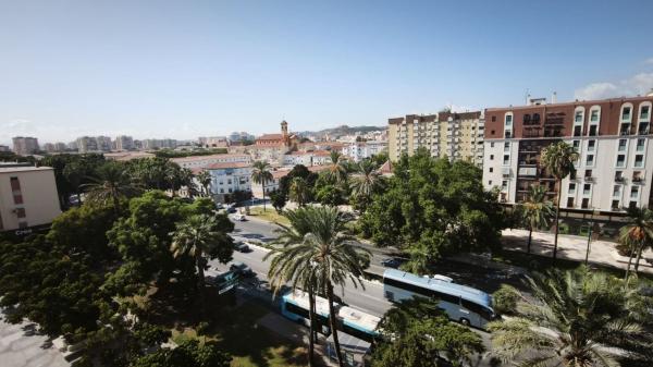 Venta de piso en Piso en Avenida de Andalucía, Carranque - Haza Cuevas, Málaga, Málaga
 photo 1