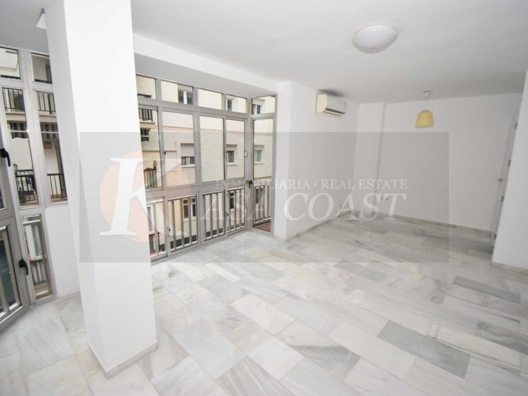 Sale of apartment in Piso en Zona Puerto Deportivo, Fuengirola, Fuengirola
photo 1