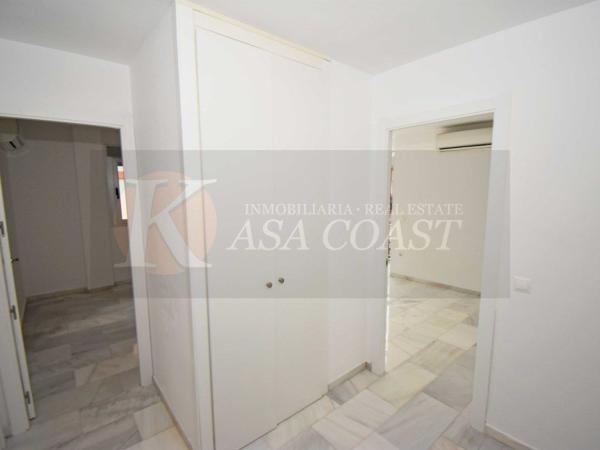 Venta de piso en Piso en Zona Puerto Deportivo, Fuengirola, Fuengirola
thumbnail 2